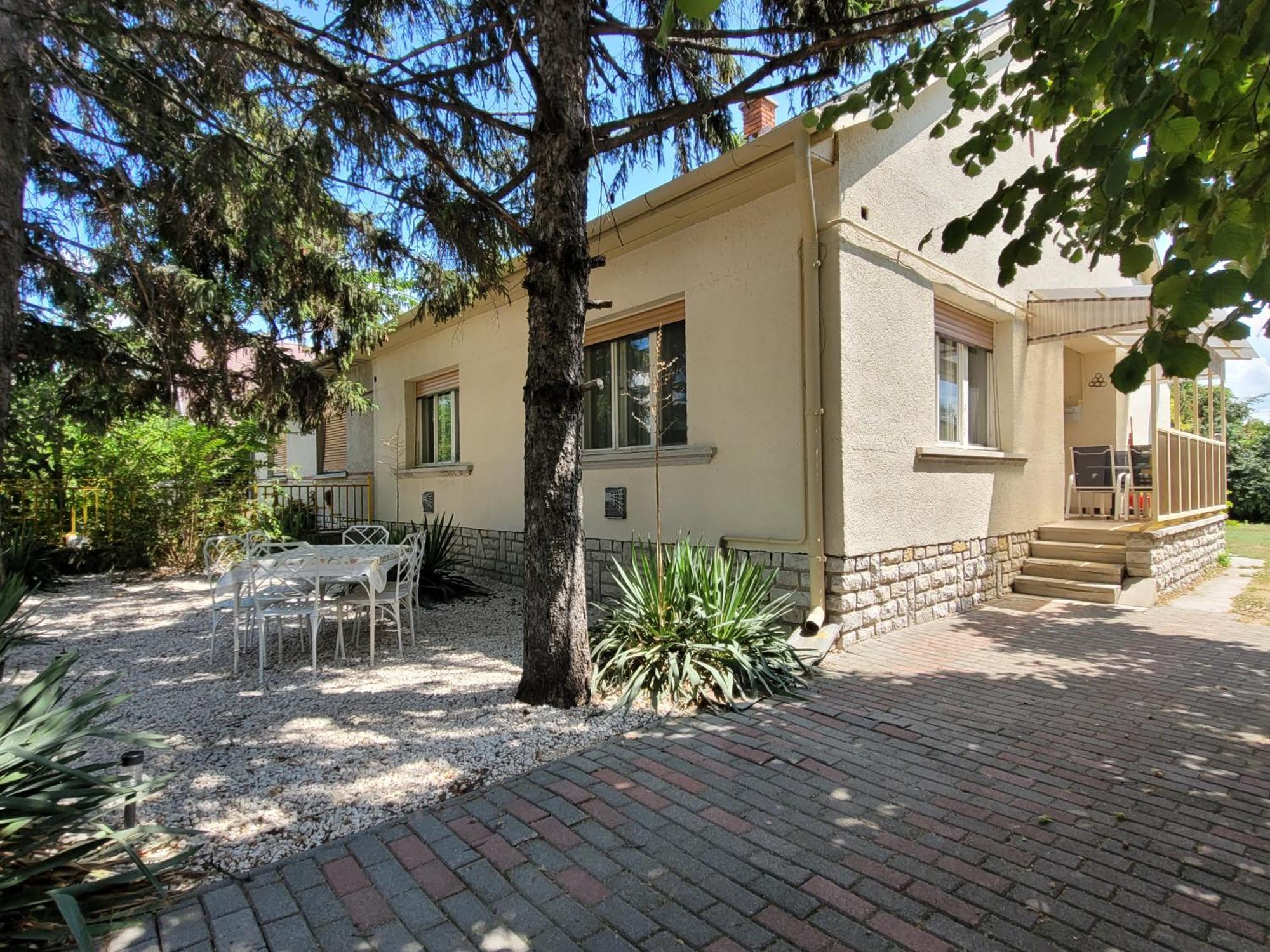 Apartamento Tulipán Vendégház Siófok Exterior foto